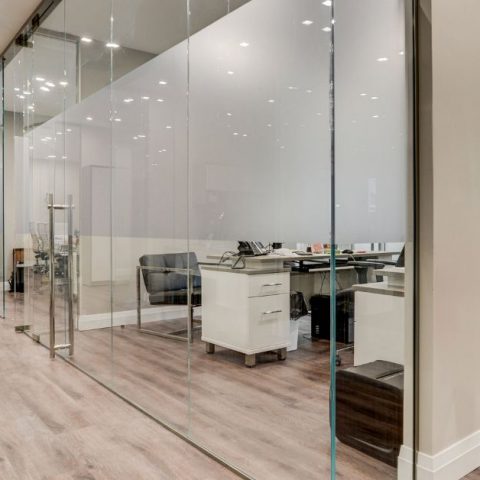 Glass Wall Partitions: The Safe Solution for Post-Covid Offices